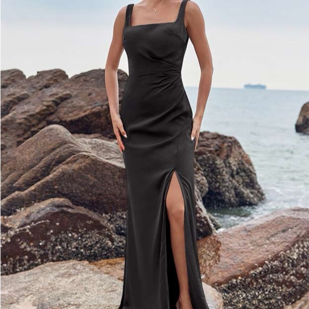 Elegant Black Evening Gown